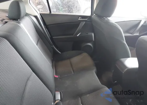 2013 Mazda Mazda3 I Sv z USA, uszkodzony, nr VIN JM1BL1TF7D1814409